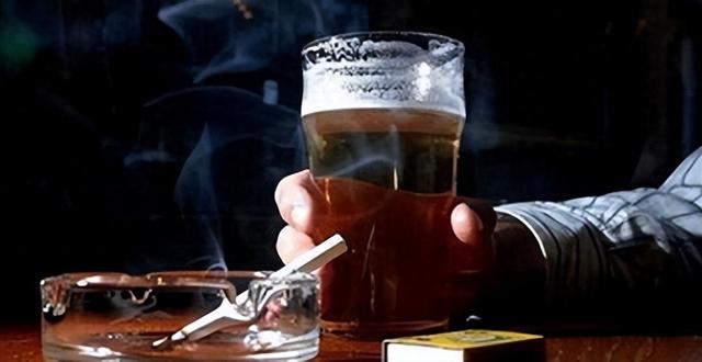 烟酒不沾寿命更长？北大研究：不抽烟、不喝酒可大幅延长国人寿命