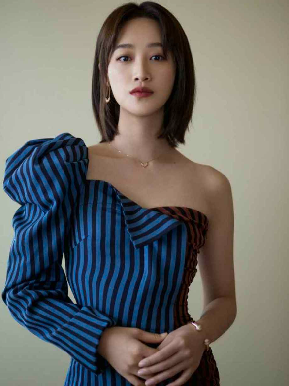 笑不活了，蓝盈盈新剧车祸残疾，我却笑死在网友评论区