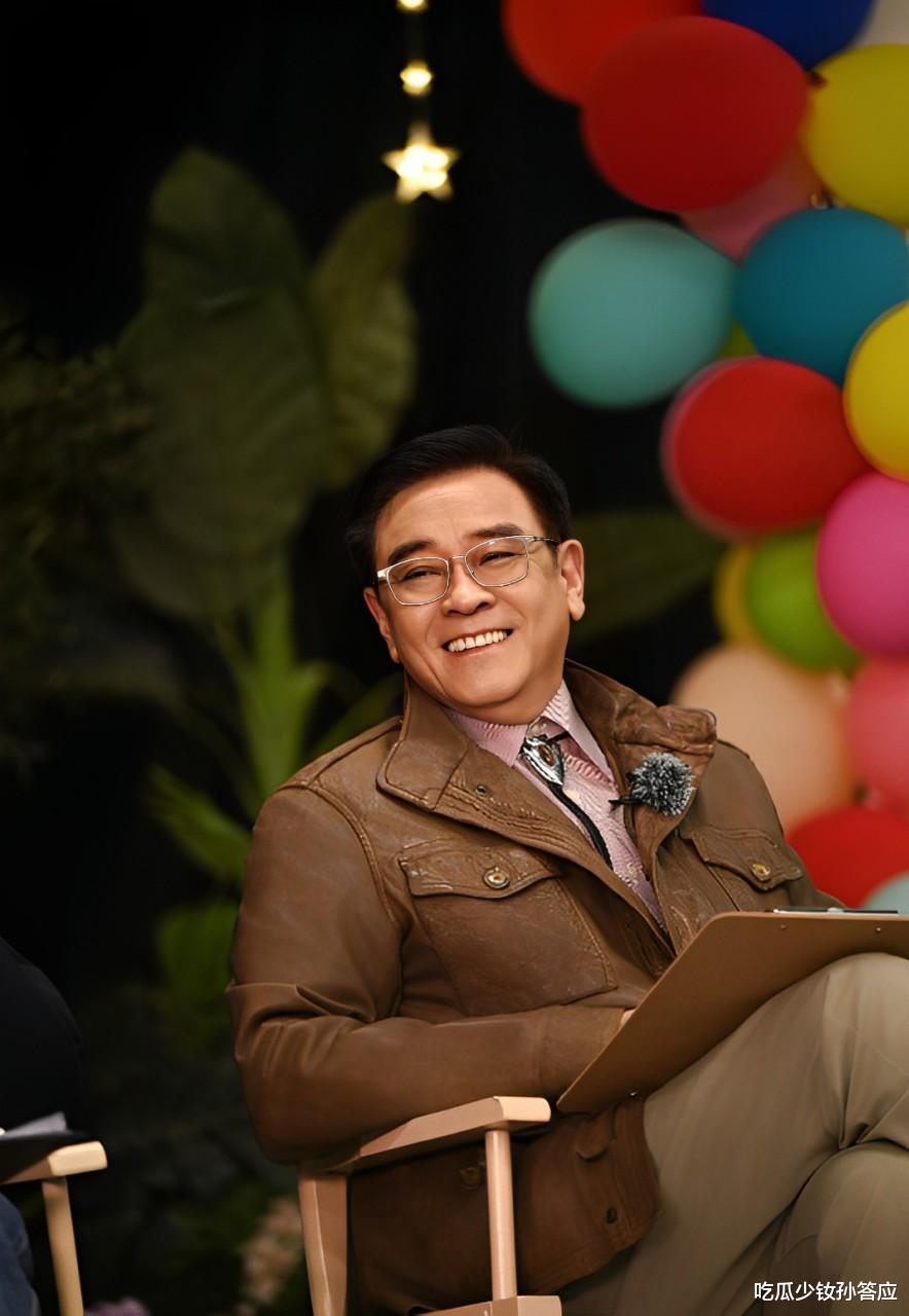 他负了张曼玉,和妻子丁克一生,却跟别人生娃,66岁将女儿宠公主