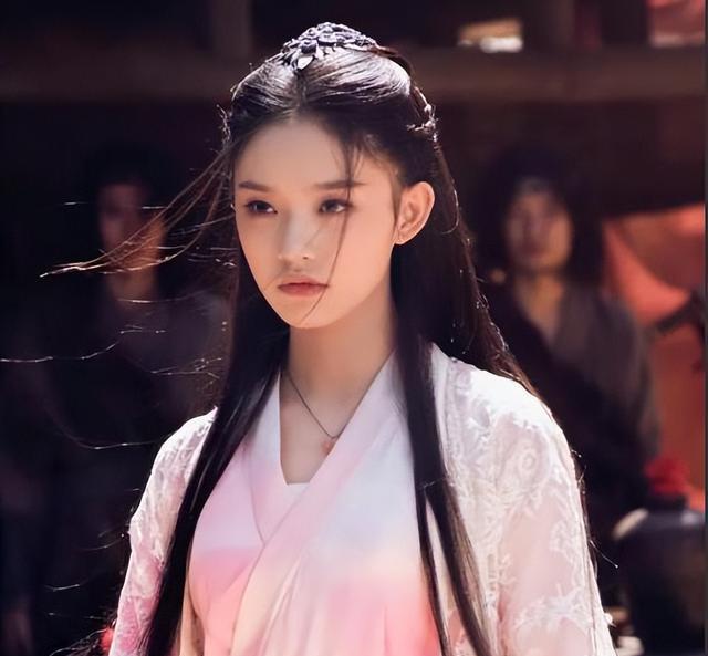 与冯绍峰分手多年后,和大17岁沈腾传“地下情”,她可不是软柿子!