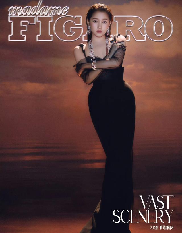 关晓彤费加罗封面大秀,四套高定风格多变,时尚表现力爆棚