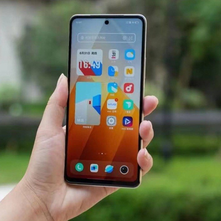 iQOOZ8清仓退市,价格跌至新低,非常值得体验!