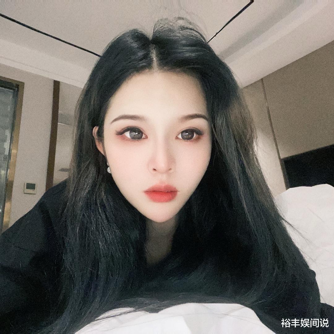 29岁抗癌网红“大飞”去世,满身刺青惹争议,生前遭女友两次出轨