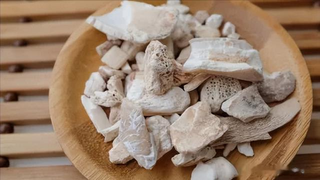 焦虑症，中医送你一方，补心血、安心神，把体内的“邪气”排出去