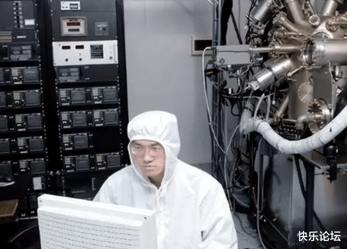 中国物理博士尹志尧曾指出:美国的芯片专家基本都是华人!