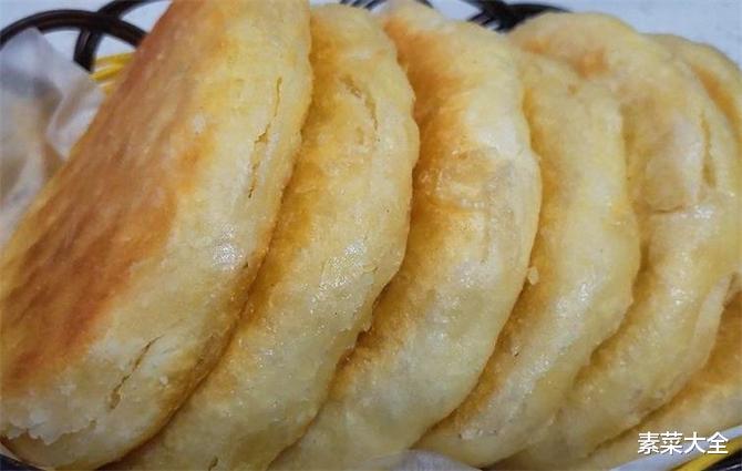 脆皮油酥饼,不擀面不揉面,只要加上它,一抻一卷,个个外酥里软