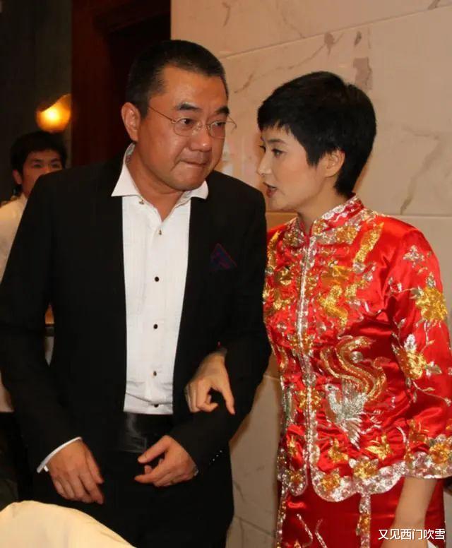 董勇:演了一辈子警察,穷得靠香妃刘丹接济,45岁被嫂子“逼婚”