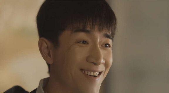 笑掉大牙!一脸褶子演“大学生”?央视《玫瑰的故事》选角真错误