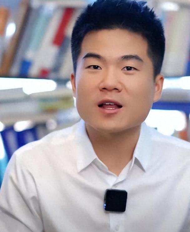 陈建斌缺席与辉同行新疆行，董宇辉离开俞敏洪的后遗症开始显现