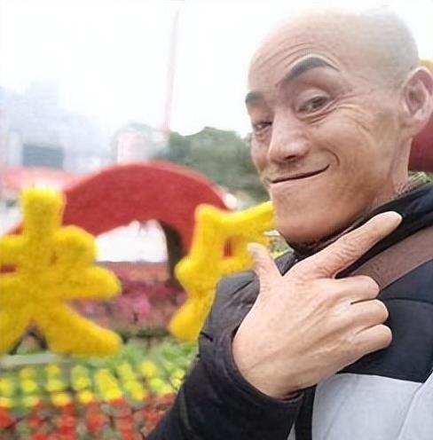 靠“光头强”走红的冯加六，娶娇妻开豪车，热度过后现状令人唏嘘