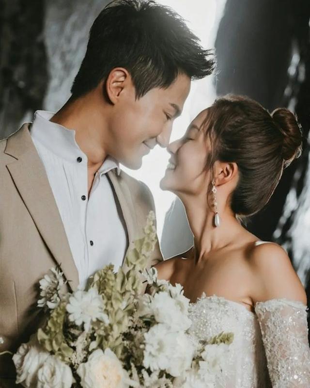 29岁学霸港姐晒男友求婚绝密片段好甜蜜,两人将于四月正式结婚