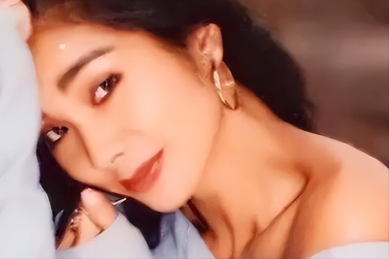 “亿万富婆”陈美凤：66岁身边仍追求者不断，现男友比她小30岁