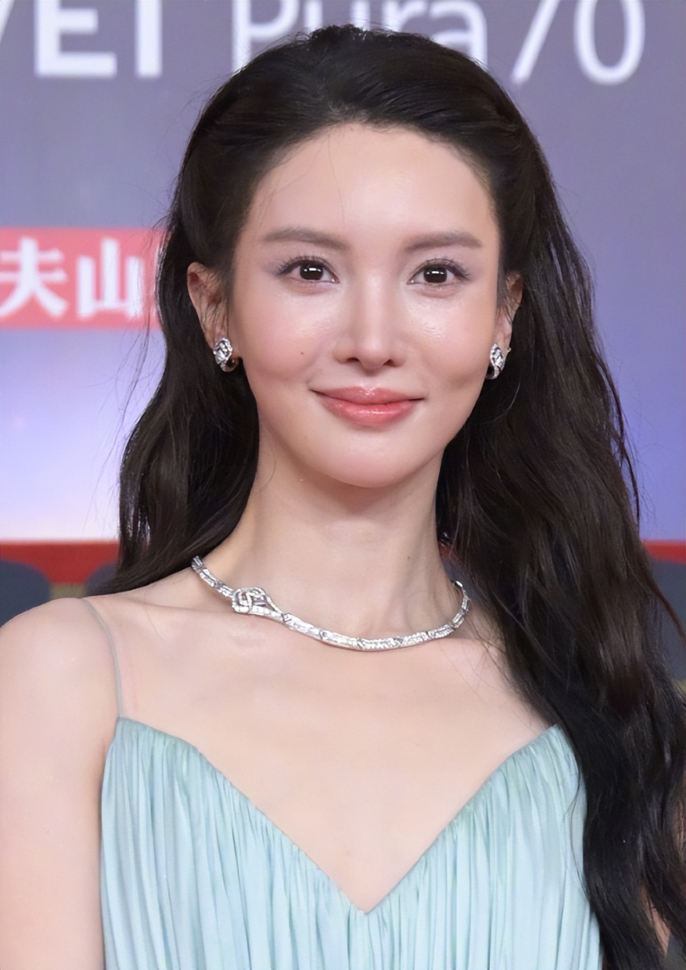 微博电影之夜,内娱女星们的“真实颜值”,治好了我的容貌焦虑