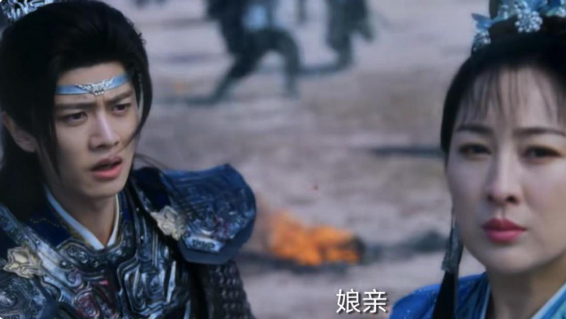 43岁马苏演妈妈，跟剧中34岁“儿子”一同框，画面就尴尬了