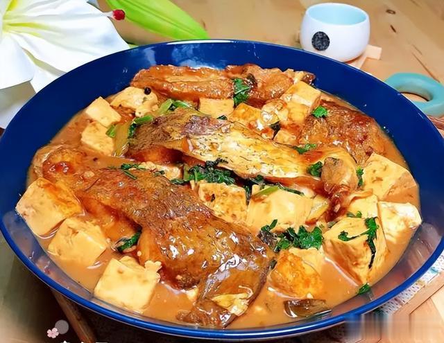 秋风起鱼儿肥，建议常吃这5种鱼，正是肥美好时候，别错过