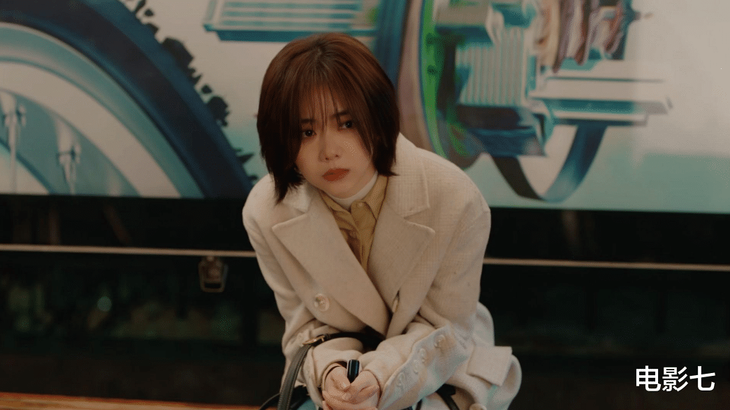 首播4集，谭松韵新剧连拿3个第一，我敢说：这部职场剧有爆款潜质