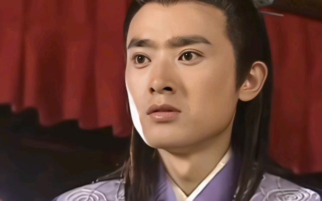 一句话就决定拳王生死，王思聪对他点头哈腰，任泉究竟有多牛？