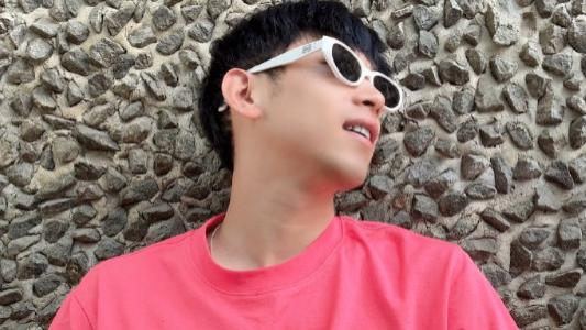 天佑与老陈分手原因，陈静莹限制太多，担心他与小毒液旧情复燃