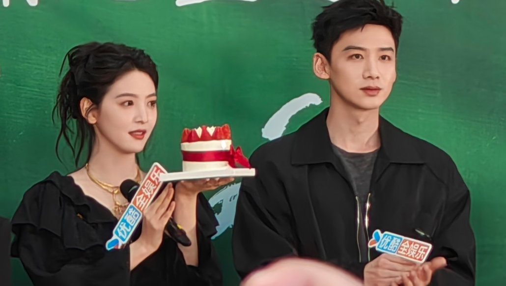 闹成这样,他俩真的有仇?