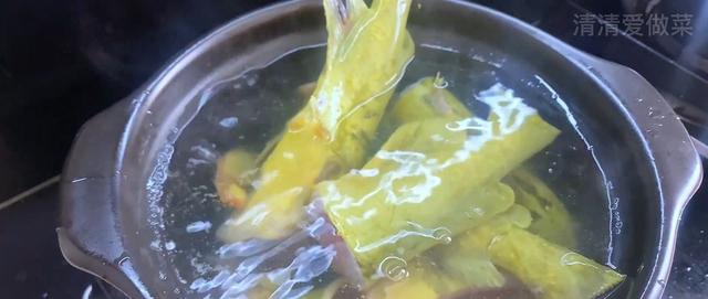 买黄骨鱼,一般人专挑颜色黄个头大的,鱼贩:自己从来不吃