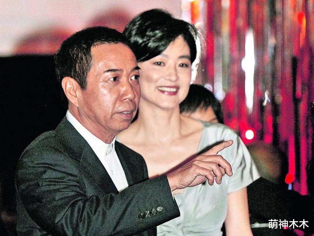 林青霞深夜自曝受伤,患失眠长达20年,意外暴露婚姻情况