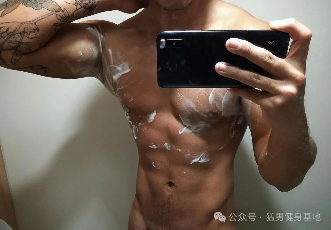 网红Lito肌肉诱惑，阳光帅气难以抗拒！