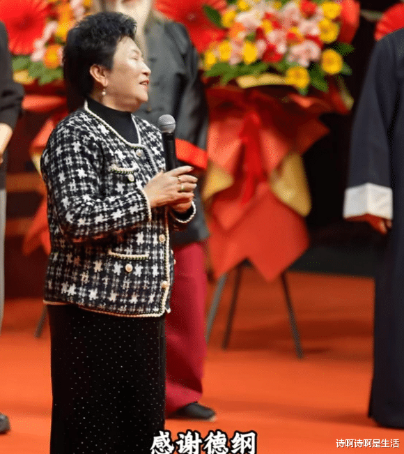 谁能想到,郭德纲一招借力打力,却被侯耀华托了底,杨议不容小觑