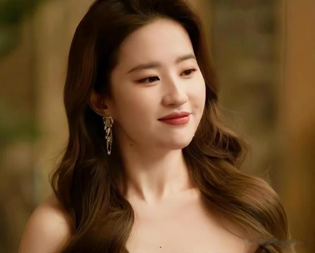 有一种“较量”叫刘亦菲和陈金飞，8年过去,这场“棋局”终被看破