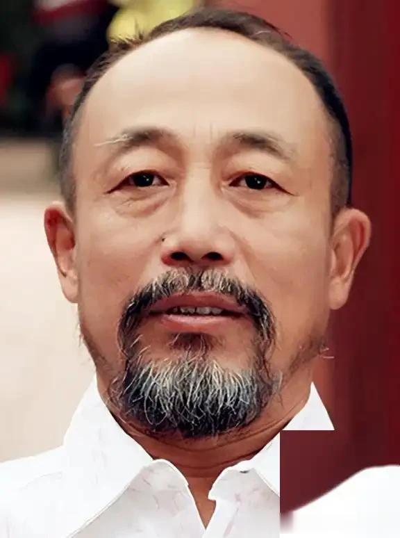 春节刚申遗成功,孙海英就按捺不住作妖,先前亲口解释移美原因