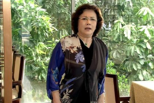 央视最美主持:吞300颗安眠药自杀,嫁军人不珍惜,嫁演员遭背叛