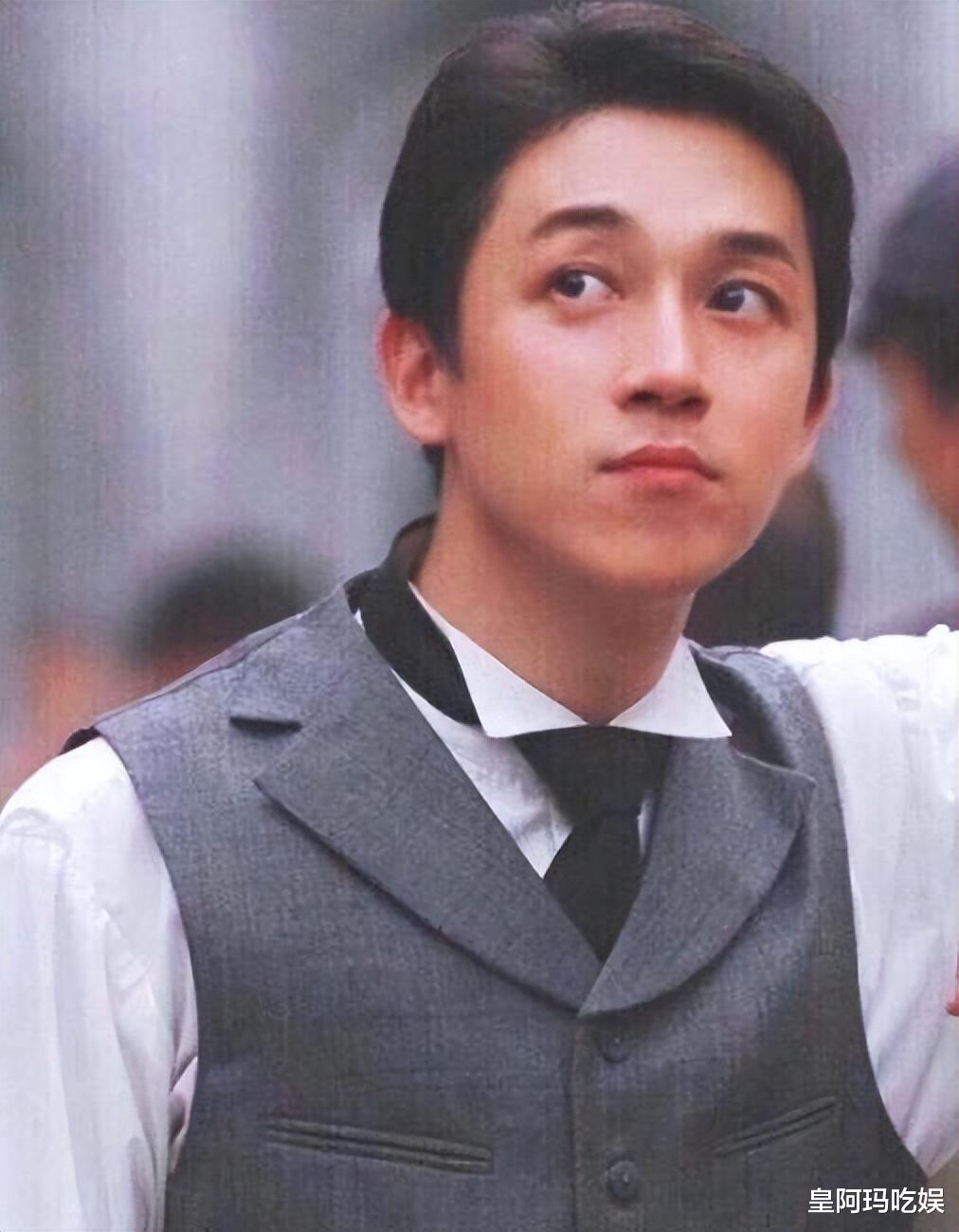 年轻时英俊潇洒，老了快要认不出来，这4位男明星花期太短了