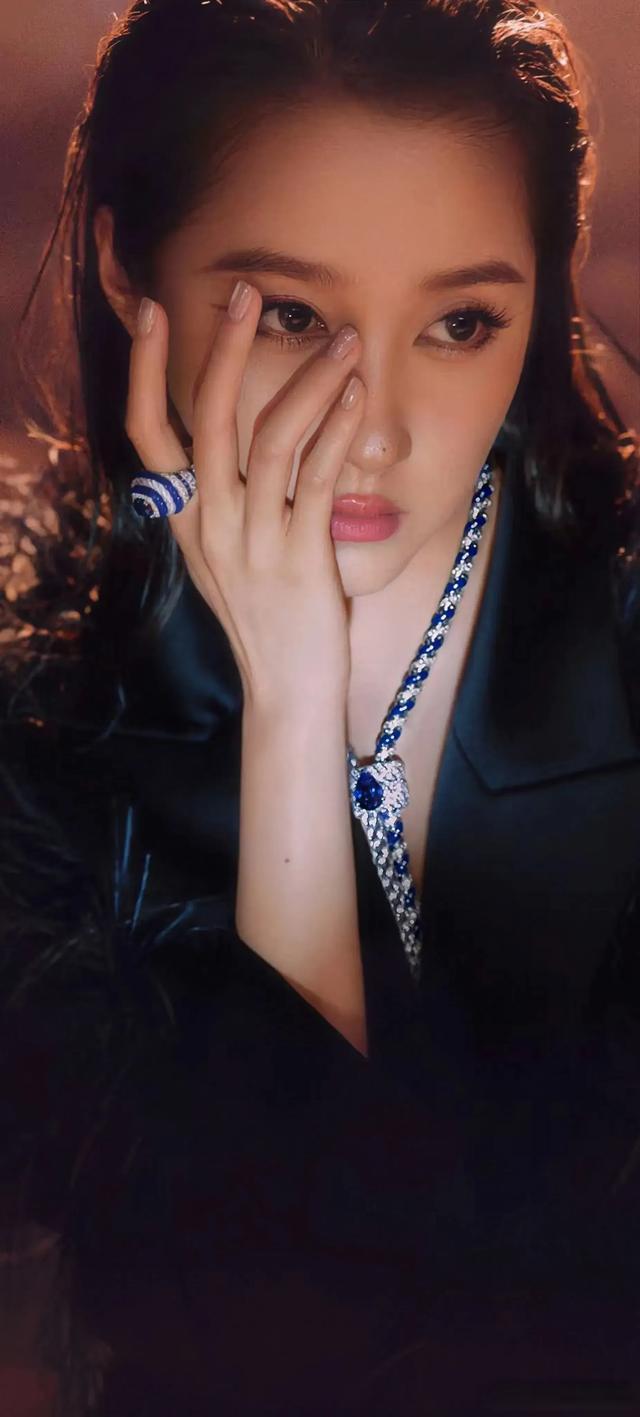 精品女神壁纸（668）关晓彤，张张美如天仙，国色天香无双的女神