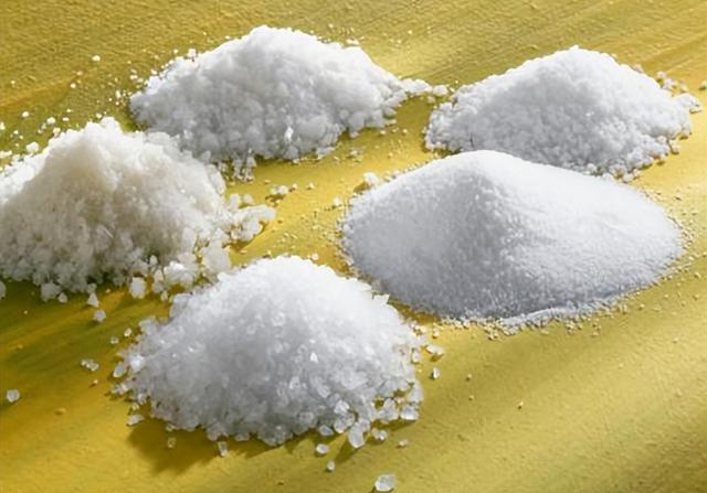 买食用盐，挑“海盐”还是“精盐”？早知早受益，了解再买不吃亏