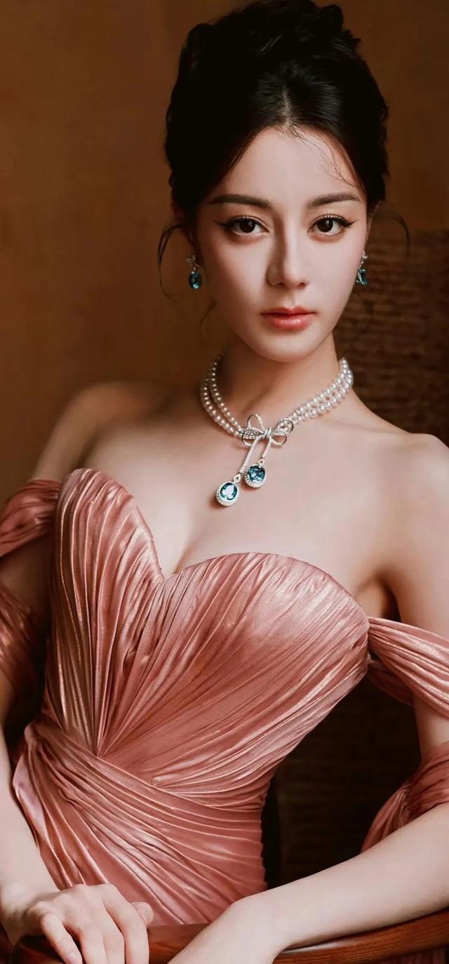 热巴黄景瑜秘婚生子?真相揭晓,评论区炸了!