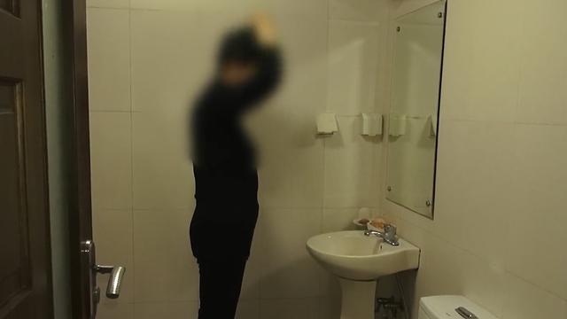 64岁大妈做美容,10个月花掉540万,老伴肺癌手术费都被花光