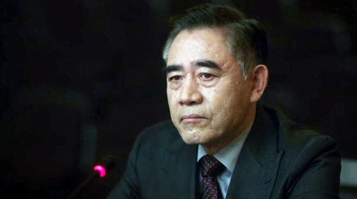 把所有人都骗了!《前途无量》最聪明的人:不是陈行远,不是邱老