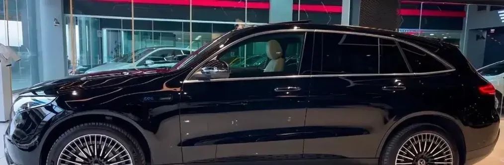 奔驰跌40万，从62万一路跌至22万，2.0T配8DCT爆190马力