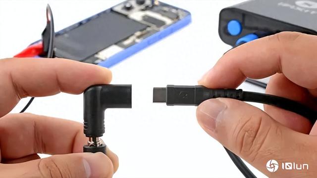 iFixit推iPhone 16換電工具 USB供電可以輕松解除黏貼