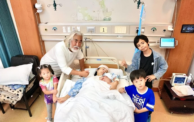 张纪中官宣妻子杜星霖四胎生女!重达6.96斤!吃人均600元的美食