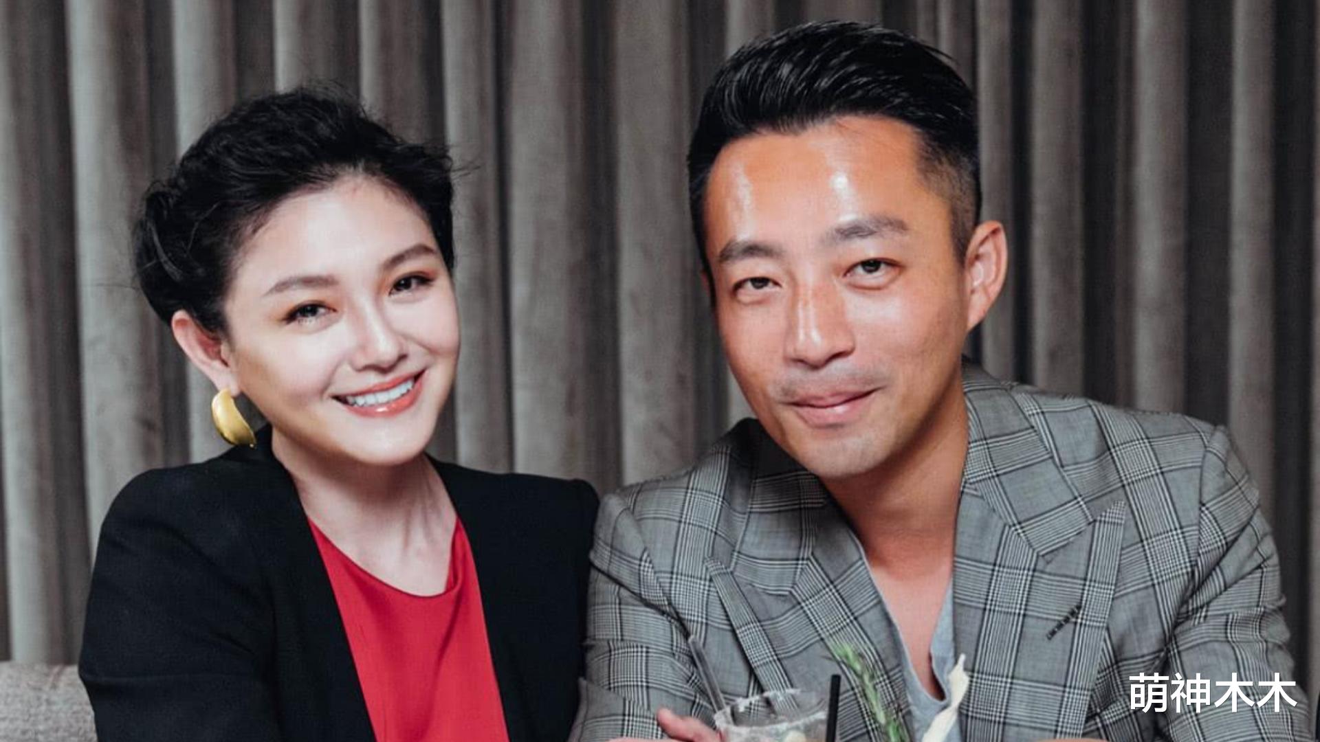 大S分享全家福给汪小菲,跟具俊晔穿情侣装秀恩爱,小S发声了