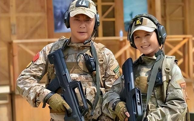 都是傅程鹏的基因，前妻儿子和后妻儿子一对比，差距就一目了然