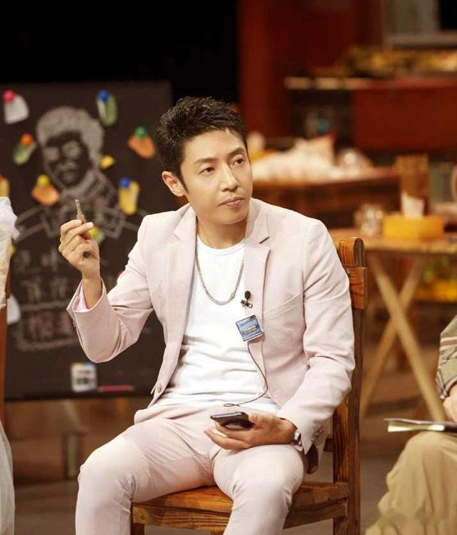 她与撒贝宁结婚8年,原来是个“二婚头”前夫丝毫不比小撒差!