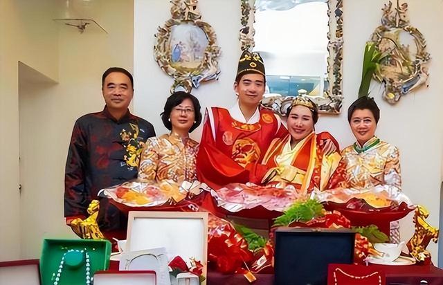 赌王女儿何超盈:下嫁小8岁东北小伙,倒贴14亿嫁妆,现怎样?
