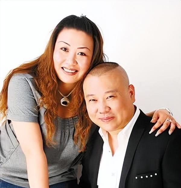 甩掉贫穷郭德纲,抛弃4岁郭麒麟远走日本,无情的胡中惠现状如何