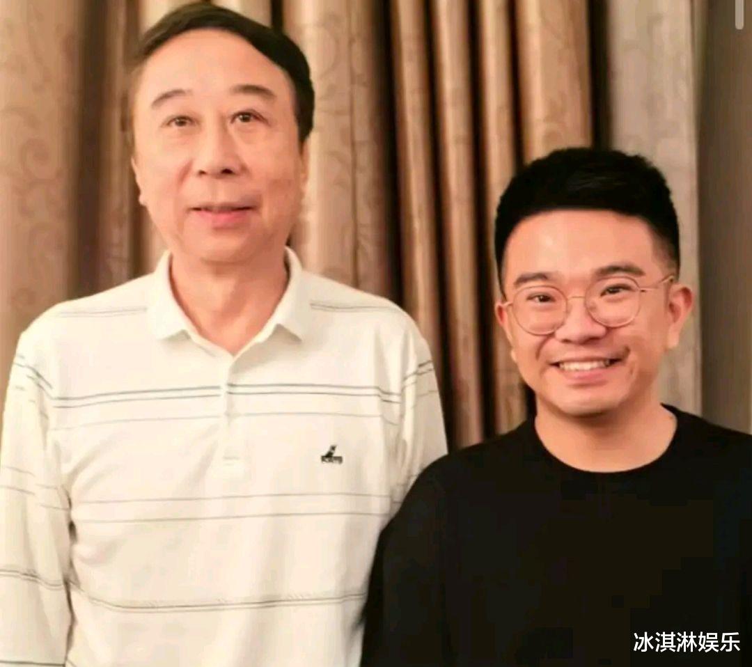 冯巩前脚带曹云金徒弟开会,后脚发文不提郭德纲!网友们怒了!