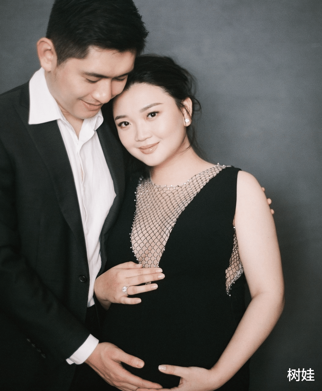 30岁百亿名媛李嘉颖生下第三胎，孩子出生照曝光，三个娃都是儿子