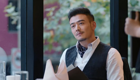 人设崩塌!事实证明,拿天价片酬、与刘涛传绯闻的杨烁面相早变了