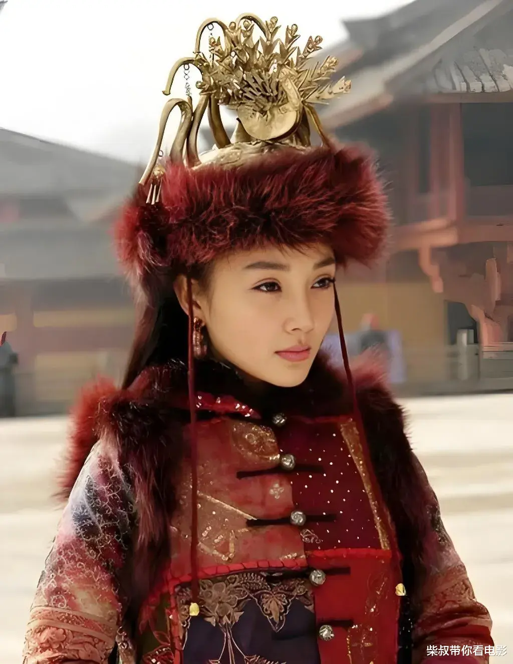 李小璐母女同框：肤色差距太大，一黑一白，网友：李小璐的好基因跑偏了！