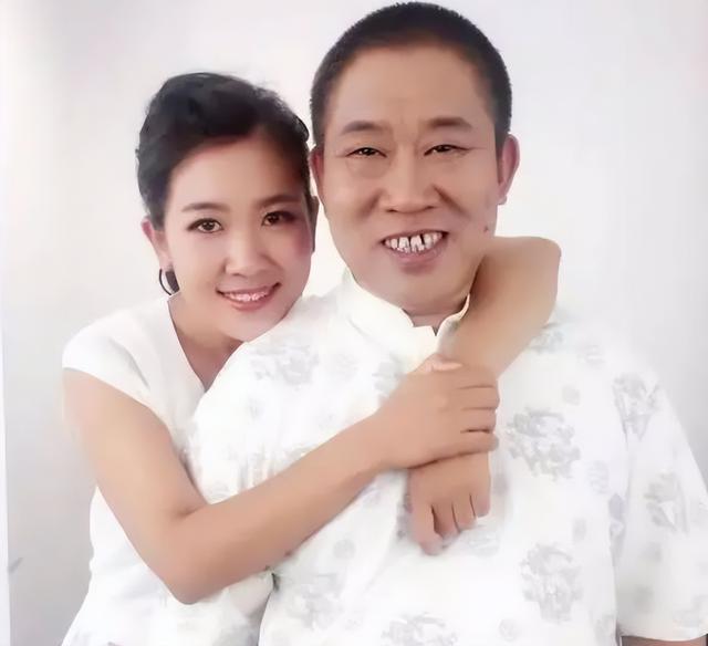 老戏骨杜旭东：女儿婚姻不幸，支持怀孕女儿离婚，成为她最大依靠