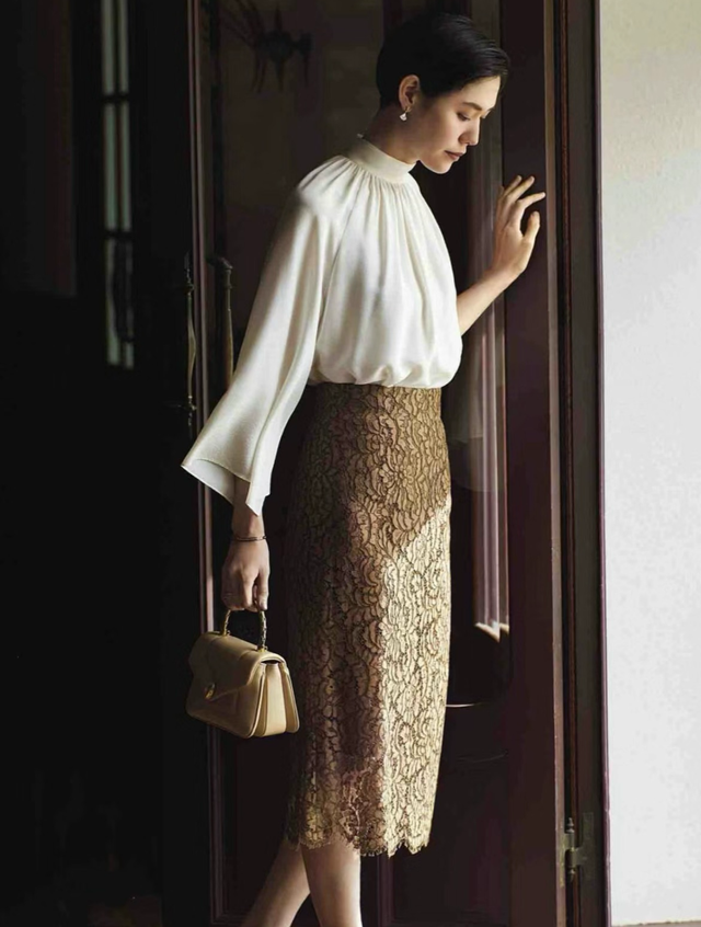 瓜子脸不吃香了,现在最火的是“富婆脸”